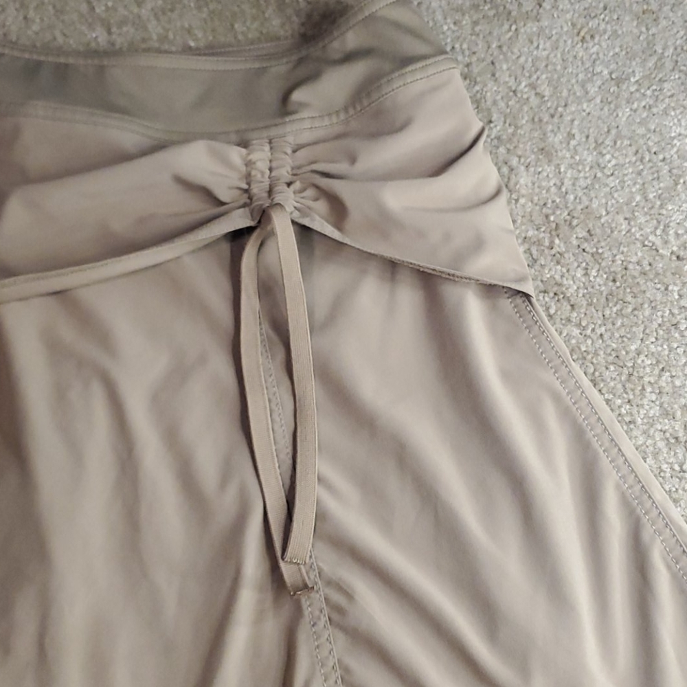 Athleta skorts sz 4 like new - Picture 8 of 9